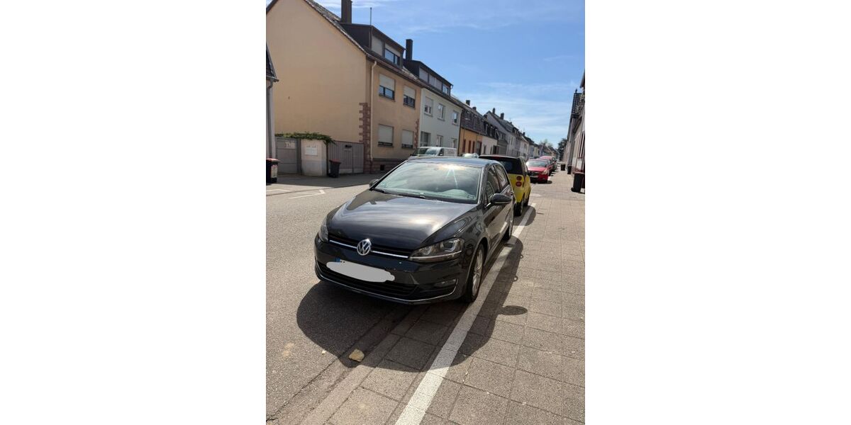 VW Golf 68.000 km 12.500 &euro; Karlsruhe 76227