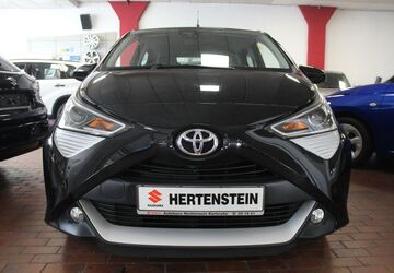 Toyota Aygo (X) 31.002 km 12.735 &euro; Karlsruhe 76185