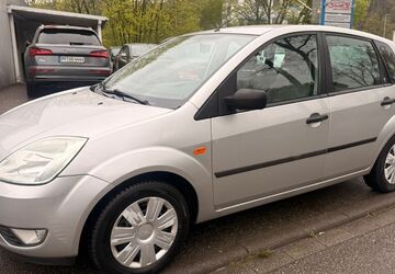 Ford Fiesta 81.000 km 2.289 &euro; Birkenfeld 75217